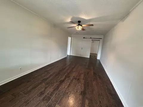 Living - 213 Melrose, Trumann, AR 72472 photo 3 of 5