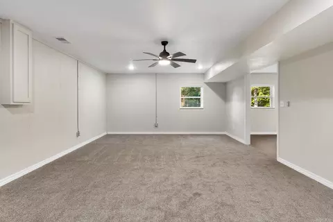 Living - 6010 Oak Leaf Dr, Harrison, AR 72601 photo 7 of 7
