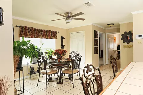 7796 Coachlight Dr, Pine Bluff, AR 71603 photo 9