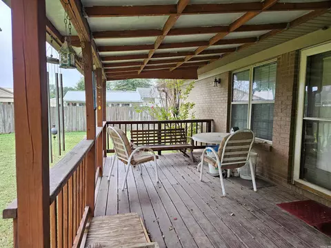 201 W College, Beebe, AR 72012 photo 4