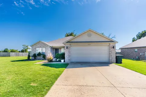 Exterior - 124 Harper Dr, Brookland, AR 72417 photo 1 of 9