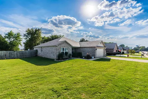 Exterior - 124 Harper Dr, Brookland, AR 72417 photo 4 of 9