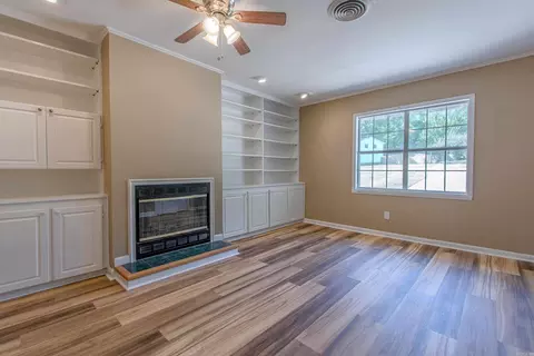 Living - 2205 W Lakeview Dr, Benton, AR 72015 photo 9 of 11