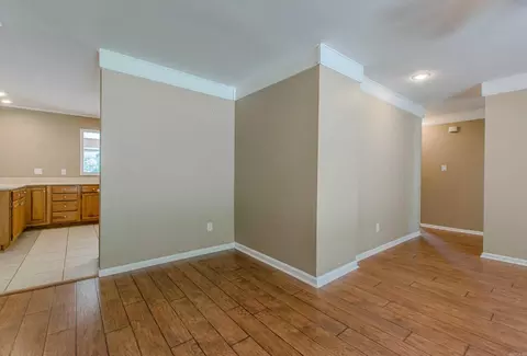 Entry Way - 2205 W Lakeview Dr, Benton, AR 72015 photo 1 of 1