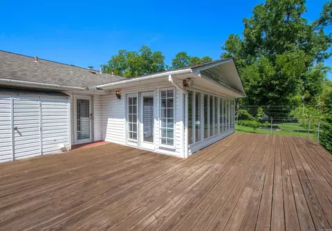 Exterior - 2205 W Lakeview Dr, Benton, AR 72015 photo 5 of 12