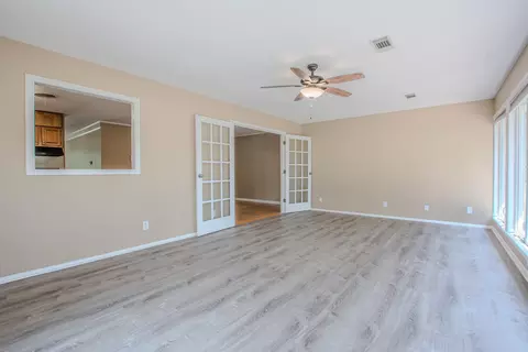Living - 2205 W Lakeview Dr, Benton, AR 72015 photo 8 of 11