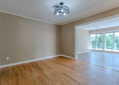 Living - 2205 W Lakeview Dr, Benton, AR 72015 photo 5 of 11