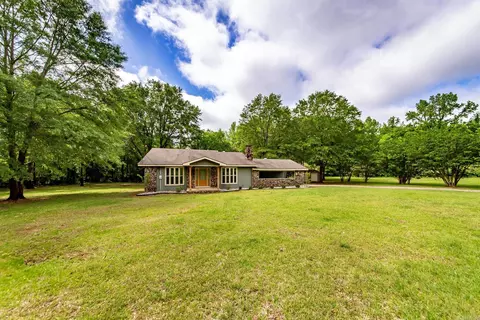 1491 Southfork Rd, Gurdon, AR 71743