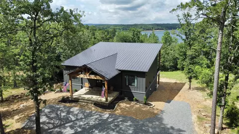 370 Island Shores Dr, Drasco, AR 72530