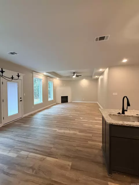 Living - 370 Meadow Creek Dr, Haskell, AR 72015 photo 2 of 3