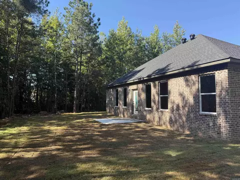 Exterior - 370 Meadow Creek Dr, Haskell, AR 72015 photo 5 of 11