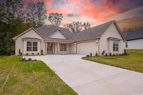 5016 Castaway Bay Dr, Alexander, AR 72002