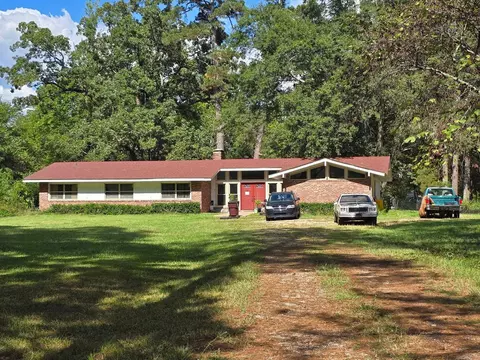 713 E Pine St, Prescott, AR 71857
