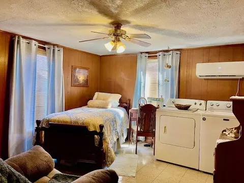 Bedroom - 690 N Copperhead Rd, Franklin, AR 72536 photo 3 of 3