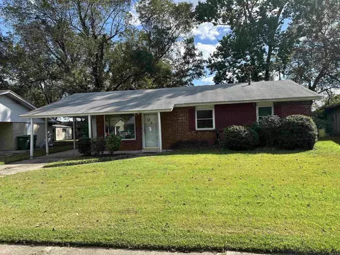 2800 Claremont Dr, Pine Bluff, AR 71603 photo 1