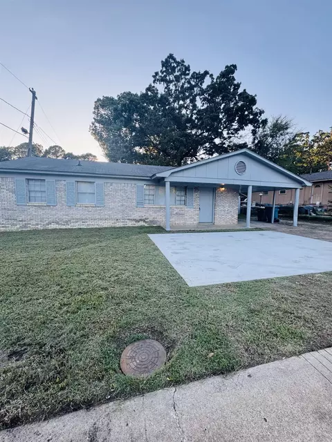 9824 Chicot Rd, Little Rock, AR 72209