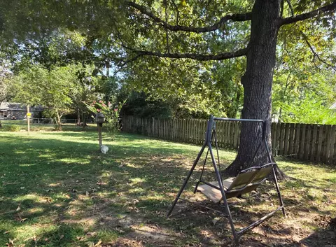 Exterior - 2701 Ozark St, Mena, AR 71953 photo 2 of 5