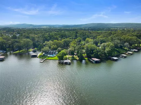 121 Caroline Acres Ter, Hot Springs, AR 71913