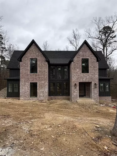 1078 Sungate Dr, Alexander, AR 72002