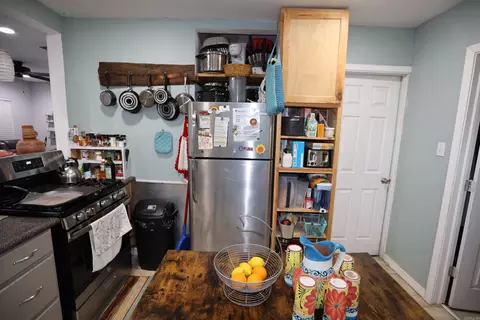 Kitchen - 407 Oak, Warren, AR 71671 photo 4 of 4