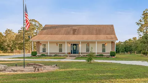 2135 Misenheimer Rd, Mountain View, AR 72560