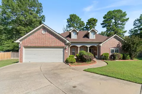 14 Woods Cv, Little Rock, AR 72210