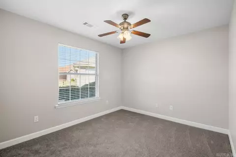 Bedroom - 4426 Mandy Crk, Benton, AR 72015 photo 2 of 4