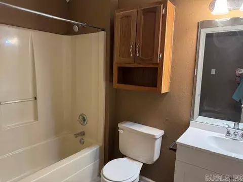Bath - 2350 Krystal Kreek Dr, Conway, AR 72034 photo 1 of 1