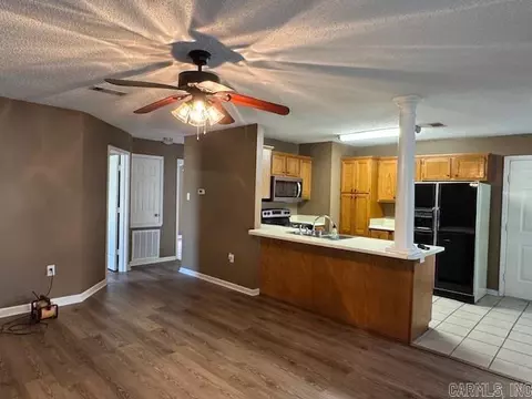 Living - 2350 Krystal Kreek Dr, Conway, AR 72034 photo 2 of 4