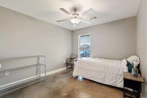 Bedroom - 1410 E Siebenmorgen Rd, Conway, AR 72032 photo 2 of 4