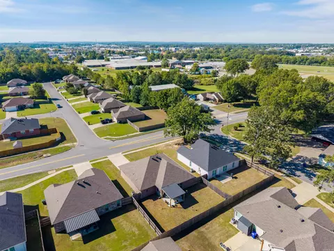 View/Area - 1410 E Siebenmorgen Rd, Conway, AR 72032 photo 3 of 3