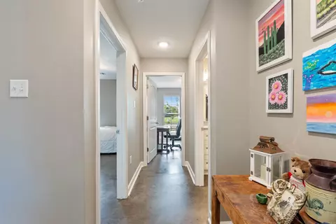 Entry Way - 1410 E Siebenmorgen Rd, Conway, AR 72032 photo 2 of 2