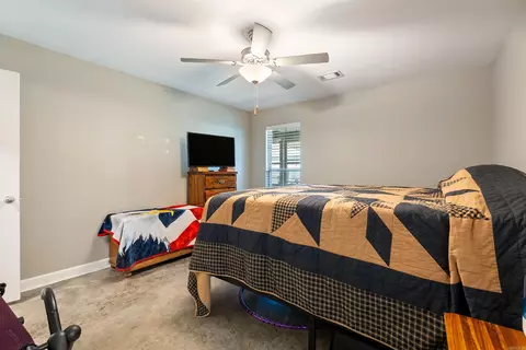 Bedroom - 1410 E Siebenmorgen Rd, Conway, AR 72032 photo 4 of 4