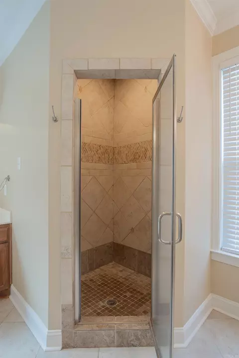 Bath - 807 Cascade Dr, Cabot, AR 72023 photo 11 of 12