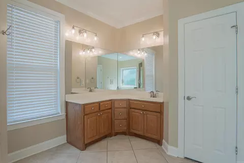 Bath - 807 Cascade Dr, Cabot, AR 72023 photo 7 of 12