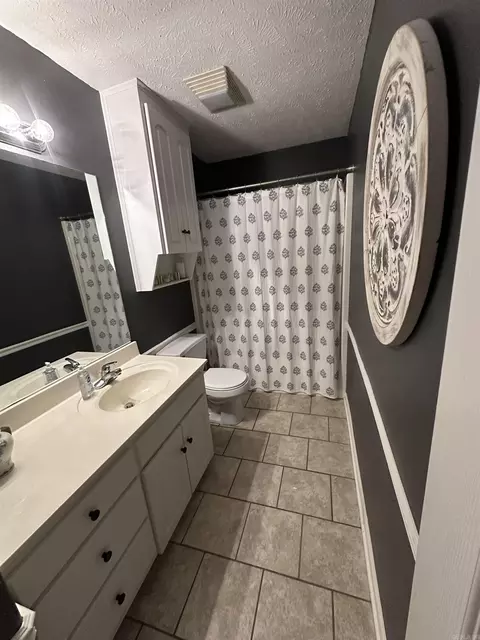 Bath - 1070 Highland, Cabot, AR 72023 photo 2 of 2