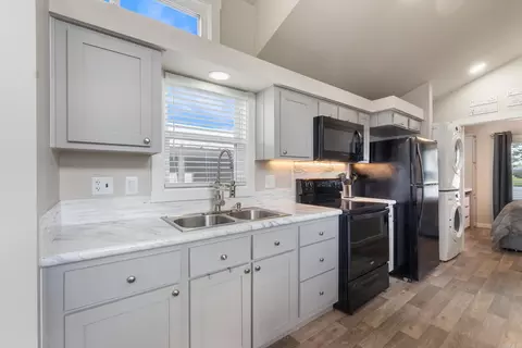828 E Mango Way, Rogers, AR 72756 photo 7