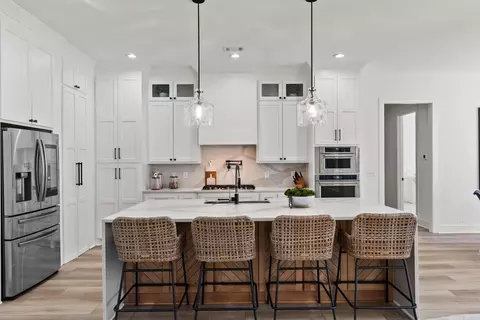 Kitchen - 2505 Collins Dr, Conway, AR 72034 photo 2 of 8