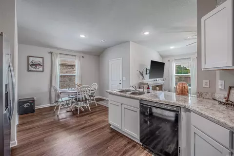 1075 Gallery Dr, Conway, AR 72032 photo 13
