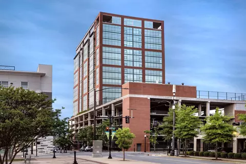 315 Rock Apt 1607 St, Little Rock, AR 72202