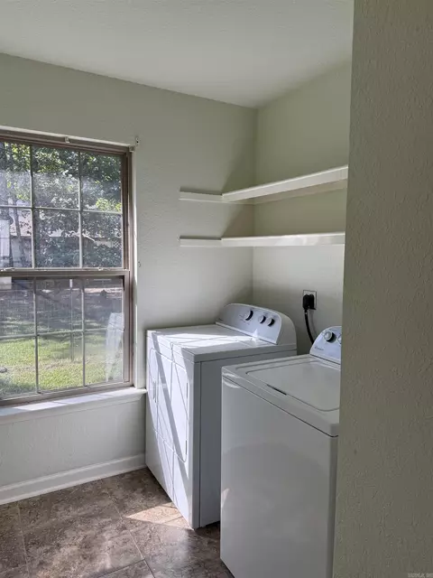 125 N Roosevelt St, Haskell, AR 72015 photo 6