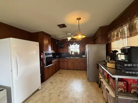 Kitchen - 31610 E Hwy 54, Dumas, AR 71639 photo 1 of 3