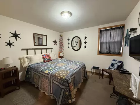 Bedroom - 409 E 13th St, Murfreesboro, AR 71958 photo 2 of 4