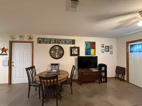 Dining - 409 E 13th St, Murfreesboro, AR 71958 photo 1 of 1