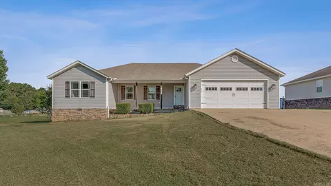 422 Sunset Dr, Paragould, AR 72450