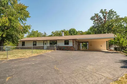 105 Chapparal Ct, Hot Springs Village, AR 71909