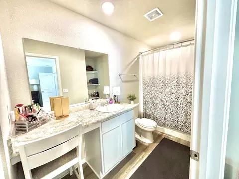 Bath - 23 Candlelight Dr, Conway, AR 72032 photo 1 of 3