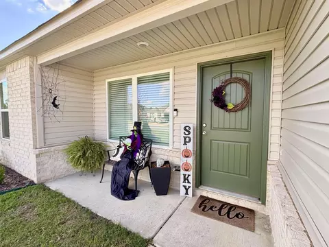 Exterior - 23 Candlelight Dr, Conway, AR 72032 photo 2 of 7