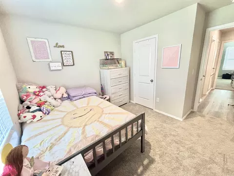 Bedroom - 23 Candlelight Dr, Conway, AR 72032 photo 5 of 8