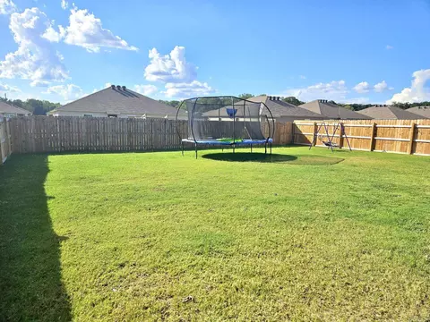 Exterior - 23 Candlelight Dr, Conway, AR 72032 photo 5 of 7